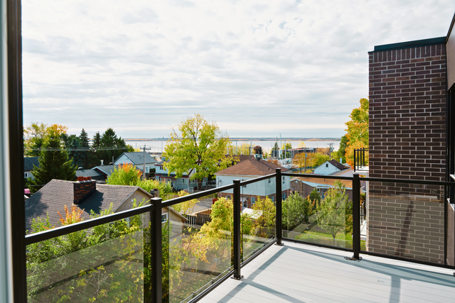 $1996 - 39 Front - 2 BEDROOM UNIT (ALL INCLUSIVE) - Photo 14