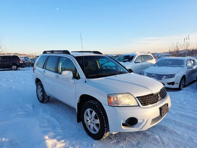 2011 Mitsubishi Endeavor AWD V6 Remote Starter Winter Tires - Photo 3