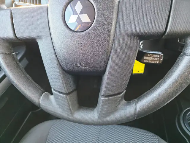 2011 Mitsubishi Endeavor AWD V6 Remote Starter Winter Tires - Photo 14