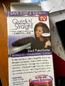 NEW QUICK N' STRAIGHT 3 IN 1 HAIR STRAIGHTENERSAS PICTURED