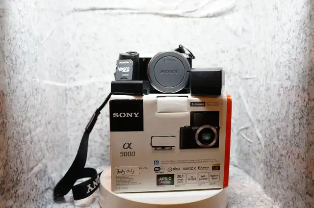 Sony a5000 Camera with unlimited recording & clean HDMI output - Photo 2