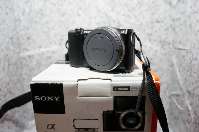 Sony a5000 Camera with unlimited recording & clean HDMI output - Photo 6