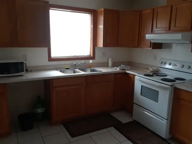 student room(for girl)-close to university and mall - Photo 4