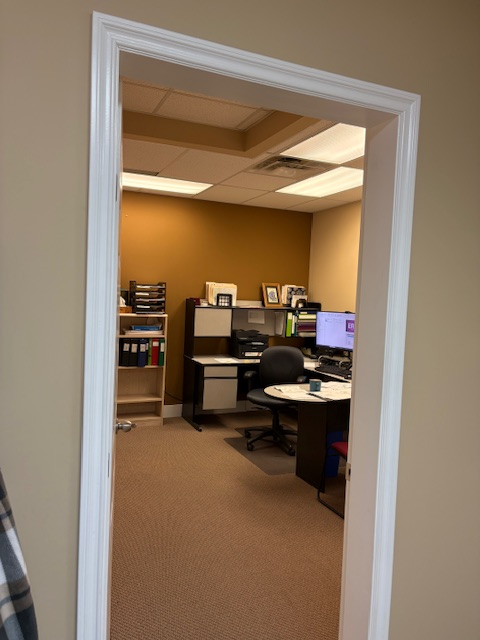 Downtown Vernon with Parking - Photo 8