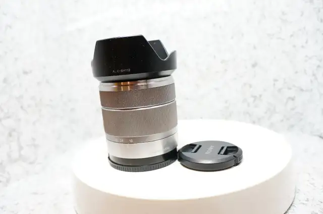 Sony 18-55 mm F3.5-5.6 OSS APSC Lens - Good Condition - Photo 5