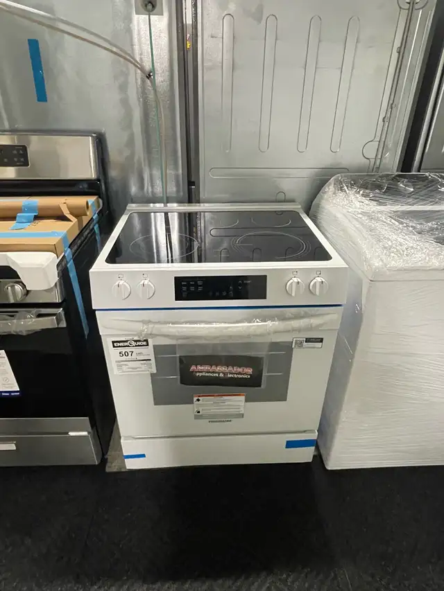 NEW 30" Frigidaire 5.3 Cu. Ft. Slide In Range Stove(Steam Clean)