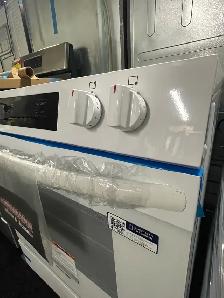 NEW 30" Frigidaire 5.3 Cu. Ft. Slide In Range Stove(Steam Clean) - Photo 5