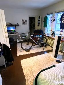 Room for summer sublet directly across from campus - Photo 2