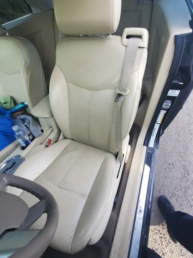 Sporty Chrysler Sebring - Photo 3