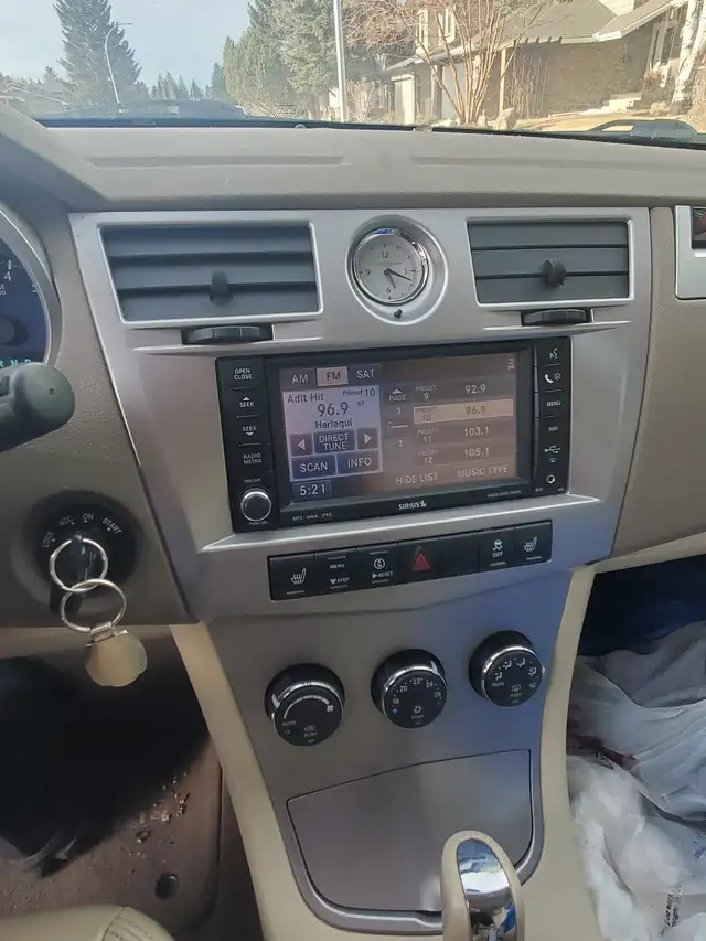 Sporty Chrysler Sebring - Photo 4