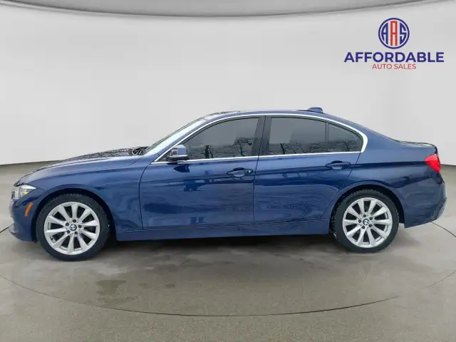 2017 BMW 3 Series 330i xDrive - Photo 2
