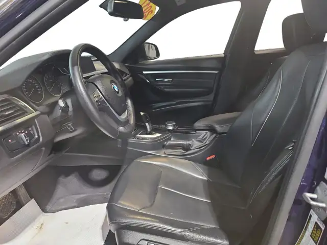 2017 BMW 3 Series 330i xDrive - Photo 10
