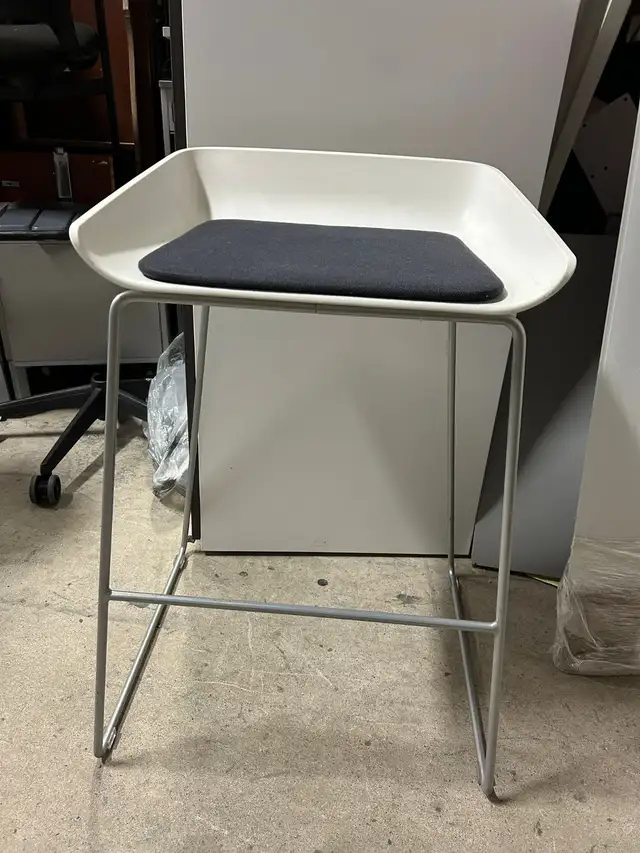 Steelcase Scoop Bar Height Stool(With Cushion)-Call us now!