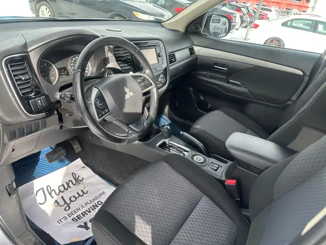 2015 Mitsubishi Outlander SE 4WD V6 : Very Well Serviced - Photo 7