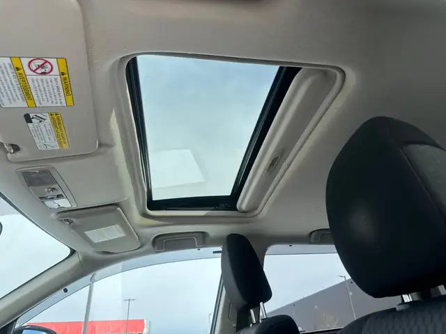 2015 Mitsubishi Outlander SE 4WD V6 : Very Well Serviced - Photo 12