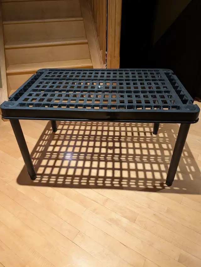 Sturdy Black Plastic Laundry Room Table - Photo 3