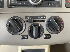 2012 Nissan Versa SL - Photo 19