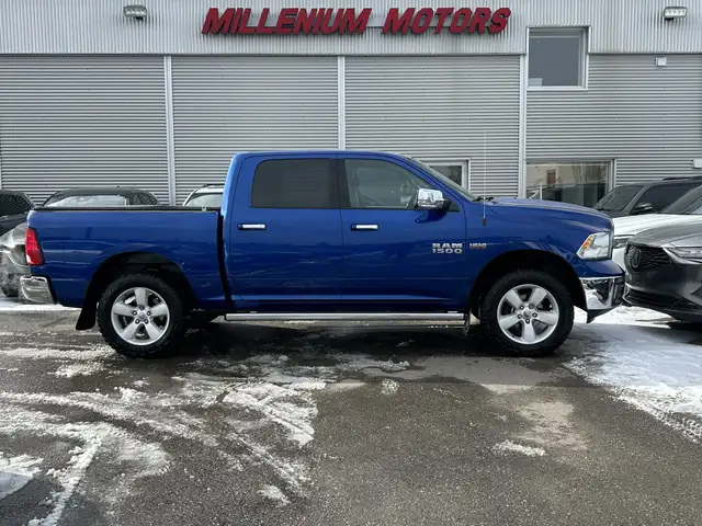 2017 Ram 1500 BIG HORN CREW CAB 4X4/NAVIGATION/B.CAM/FINANCING A - Photo 4