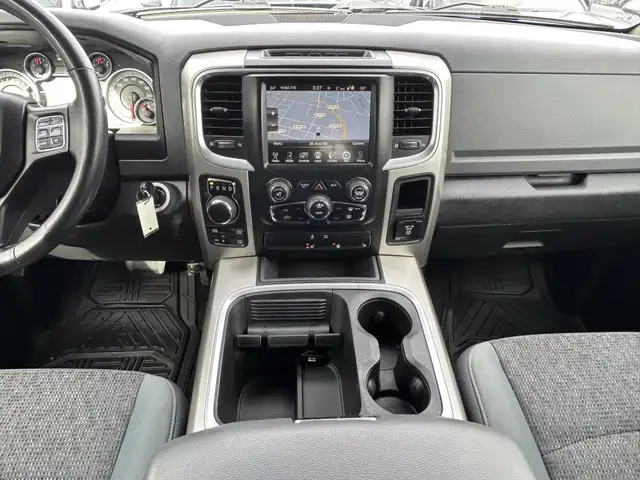 2017 Ram 1500 BIG HORN CREW CAB 4X4/NAVIGATION/B.CAM/FINANCING A - Photo 27