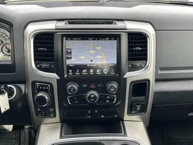 2017 Ram 1500 BIG HORN CREW CAB 4X4/NAVIGATION/B.CAM/FINANCING A - Photo 28