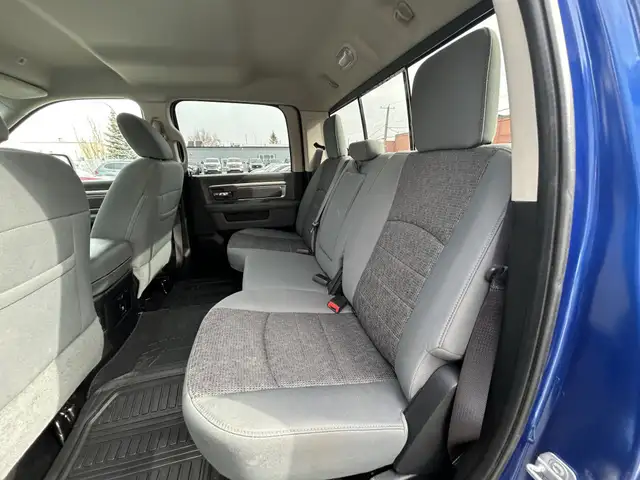 2017 Ram 1500 BIG HORN CREW CAB 4X4/NAVIGATION/B.CAM/FINANCING A - Photo 37