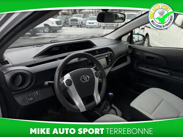 Toyota Prius c Hayon 5 portes 2016 - Photo 10