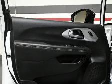 2024 Chrysler Pacifica Touring L S Appearance Leather Panoramic - Photo 11