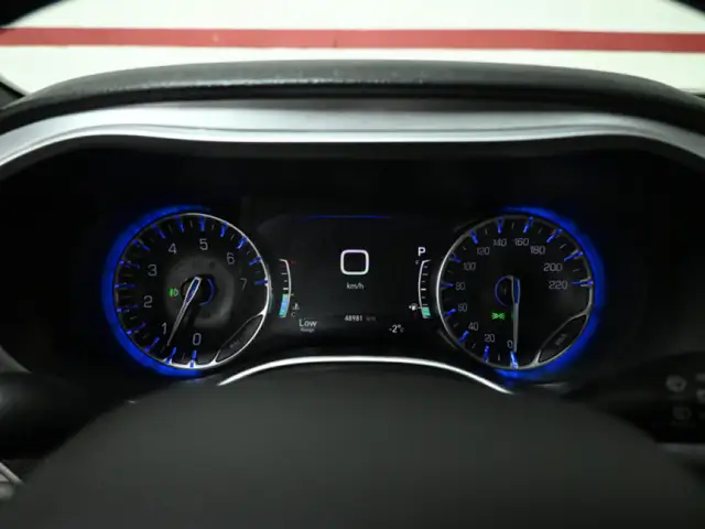 2024 Chrysler Pacifica Touring L S Appearance Leather Panoramic - Photo 13