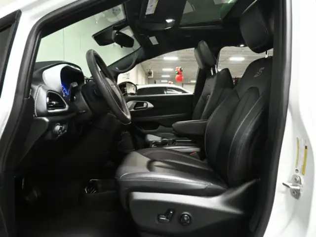 2024 Chrysler Pacifica Touring L S Appearance Leather Panoramic - Photo 24