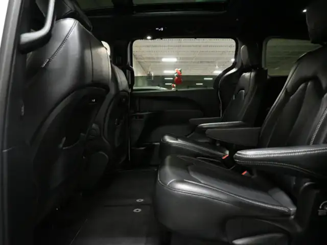 2024 Chrysler Pacifica Touring L S Appearance Leather Panoramic - Photo 25