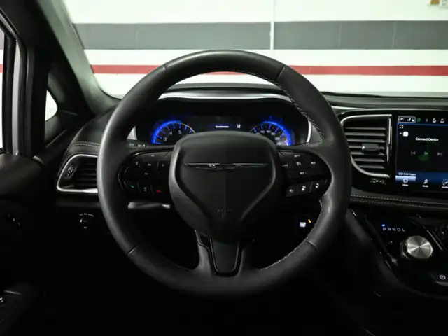 2023 Chrysler Pacifica Touring L No Accident S Appearance AWD Le - Photo 12