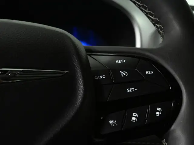 2023 Chrysler Pacifica Touring L No Accident S Appearance AWD Le - Photo 15