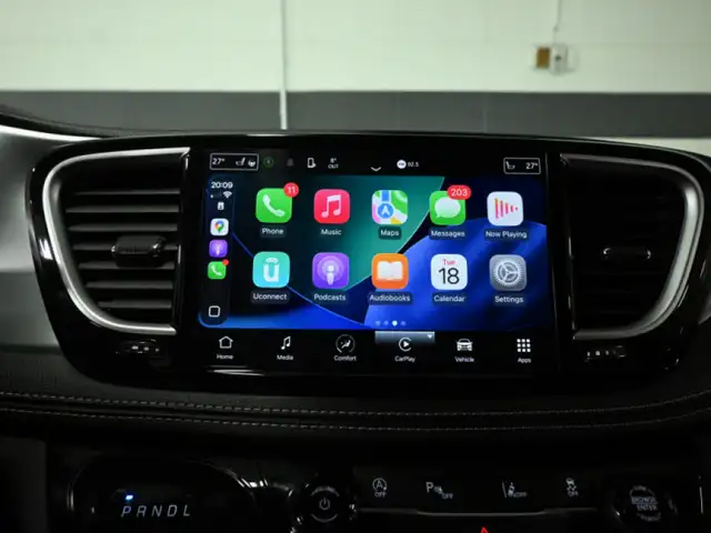 2023 Chrysler Pacifica Touring L No Accident S Appearance AWD Le - Photo 16