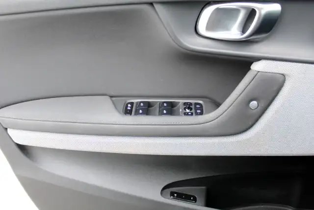 2021 Polestar 2 Launch edition awd panoramic cruise adapt mags 1 - Photo 11