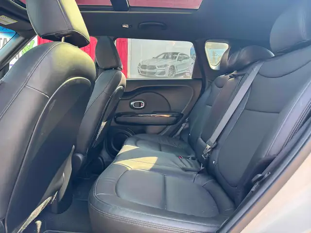 2015 KIA Soul SX - Photo 16