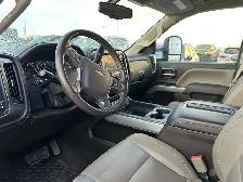 2015 Chevrolet Silverado 2500HD LTZ 6.6L - Photo 6
