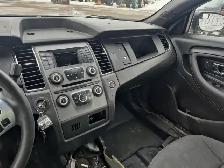 2017 Ford Taurus - Photo 15