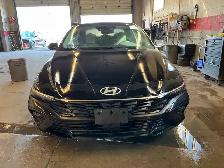 2024 HYUNDAI ELANTRA LUXURY - Photo 2