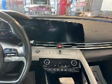 2024 HYUNDAI ELANTRA LUXURY - Photo 17