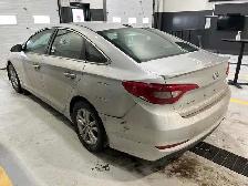 2017 HYUNDAI SONATA SE - Photo 4