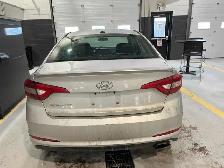 2017 HYUNDAI SONATA SE - Photo 5