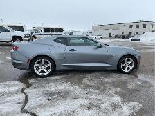 2019 Chevrolet Camaro - Photo 8