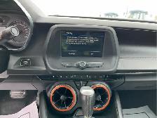 2019 Chevrolet Camaro - Photo 15