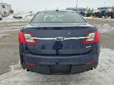 2017 Ford Taurus - Photo 4