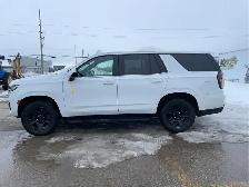 2022 Chevrolet Tahoe - Photo 2