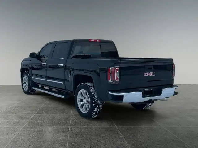 2018 GMC Sierra 1500 SLT / 4WD - Photo 4
