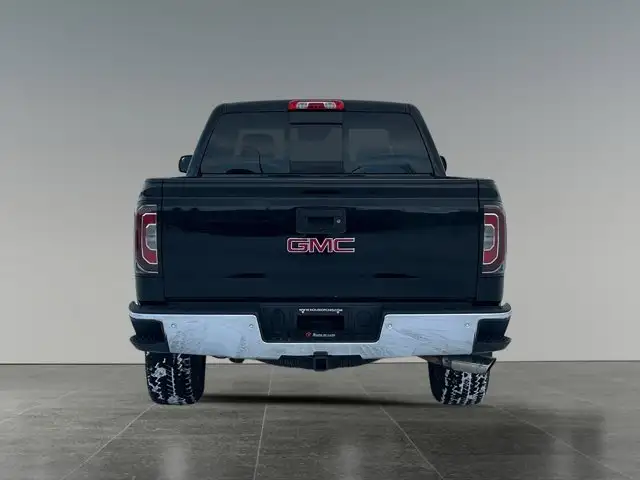 2018 GMC Sierra 1500 SLT / 4WD - Photo 5