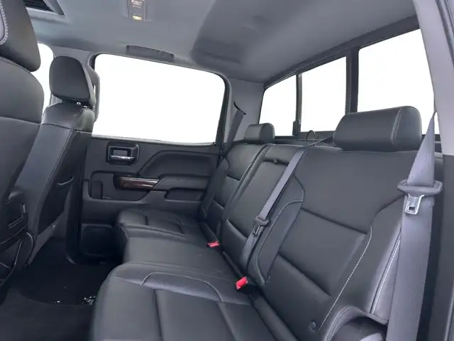 2018 GMC Sierra 1500 SLT / 4WD - Photo 19