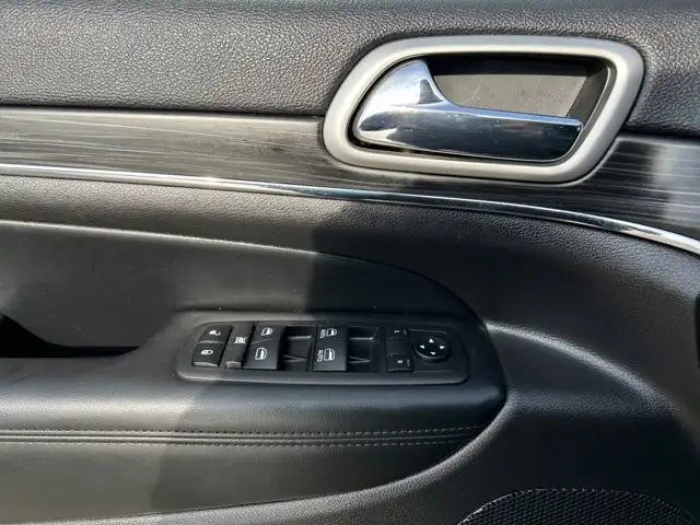 2019 Jeep Grand Cherokee Limited / 4WD - Photo 13