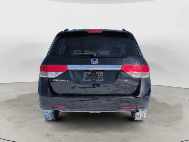 2015 Honda Odyssey SE | Back Up Cam | Remote Start | No Accident - Photo 4